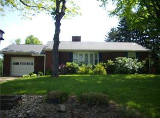 212 Oak Dr, Kittanning, PA 16201