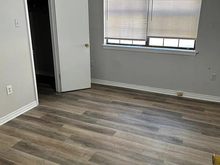 15854 S Sunderland Ave #2 — Photo 5