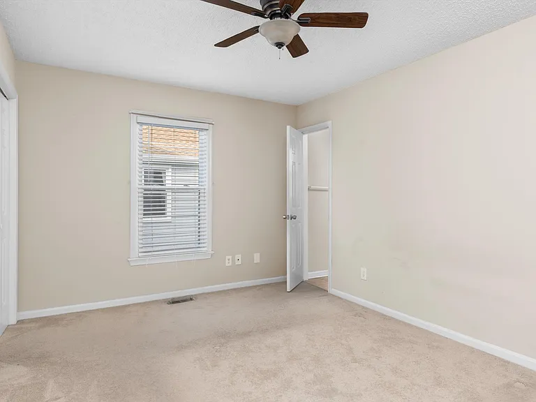 527 Pine Tops Ct — Photo 11