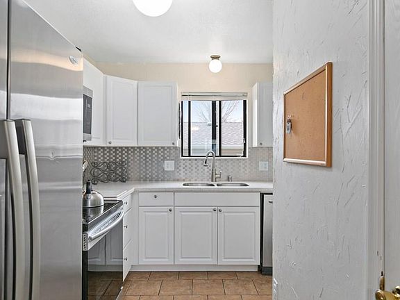 3rd image of 3285 Canyon Dr Unit 54