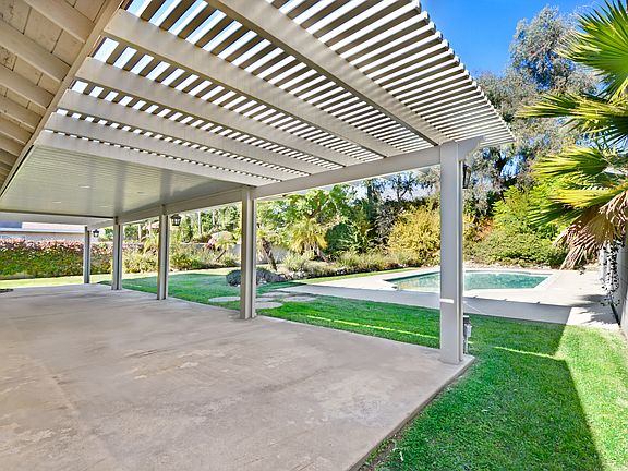 2nd image of 10346 Alta Loma Dr