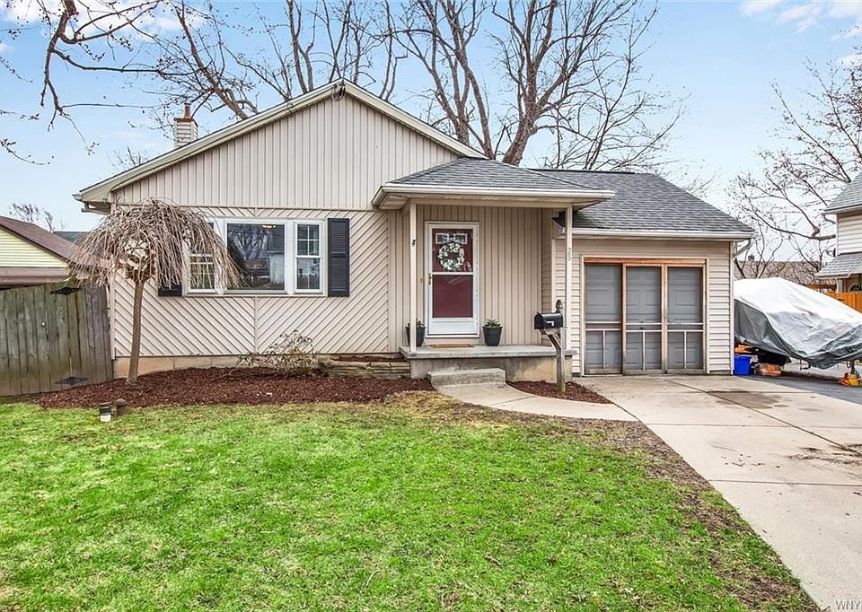 1st image of 25 Chapel Ave