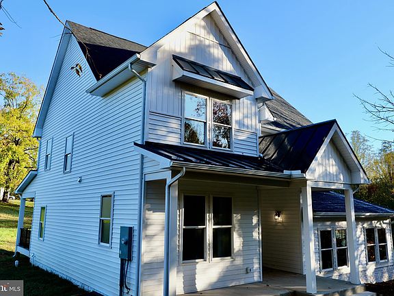 2nd image of 8028 Pinnacle Ridge Dr