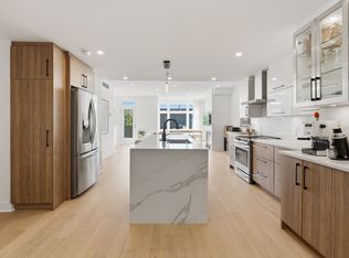 4574 Avenue Du Arc #34, Montreal, QC H2V 4E3