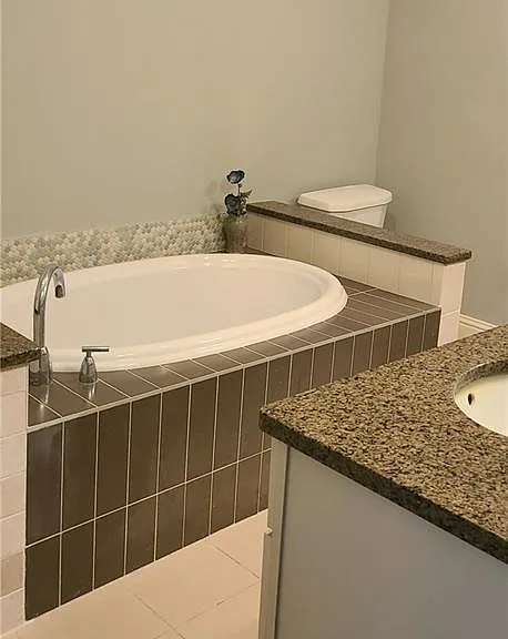 4742 Cypress Cmns — Photo 12