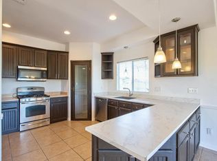 28076 East Dr, Canyon Lake, CA 92587