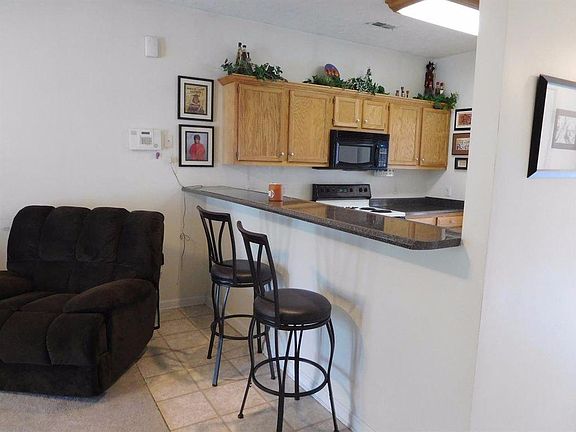 3rd image of 549 Glen Arvin Ave