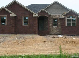 4004 Oak Valley Ct, Lanesville, IN 47136