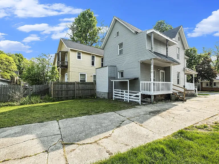 246 National Ave NW — Photo 18