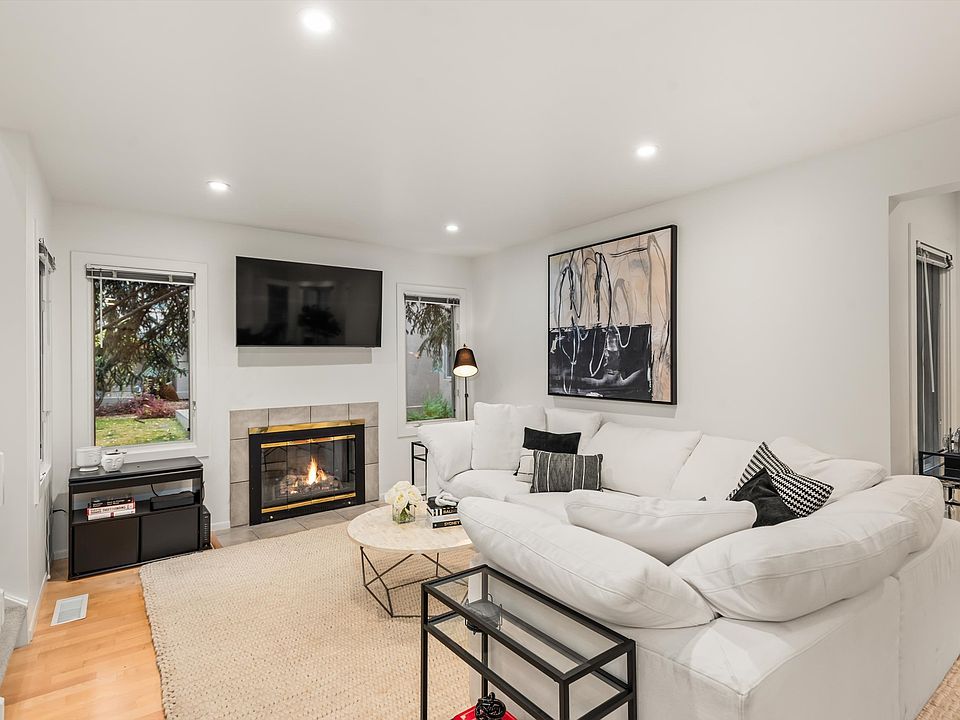 Living area with gas fireplace