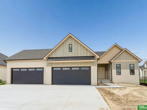 3308 S 206th St, Elkhorn, NE 68022
