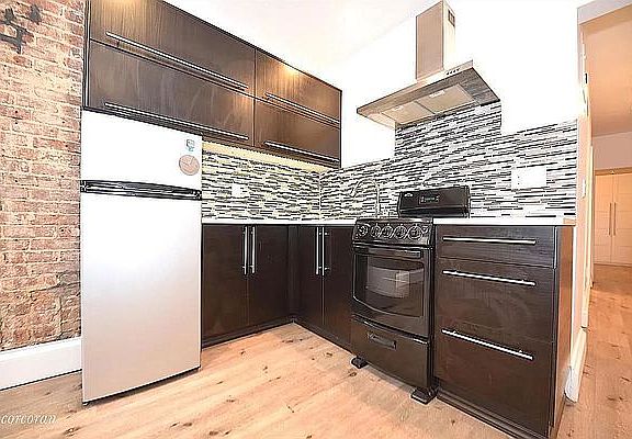 5th image of 301 E 95th St APT 1B