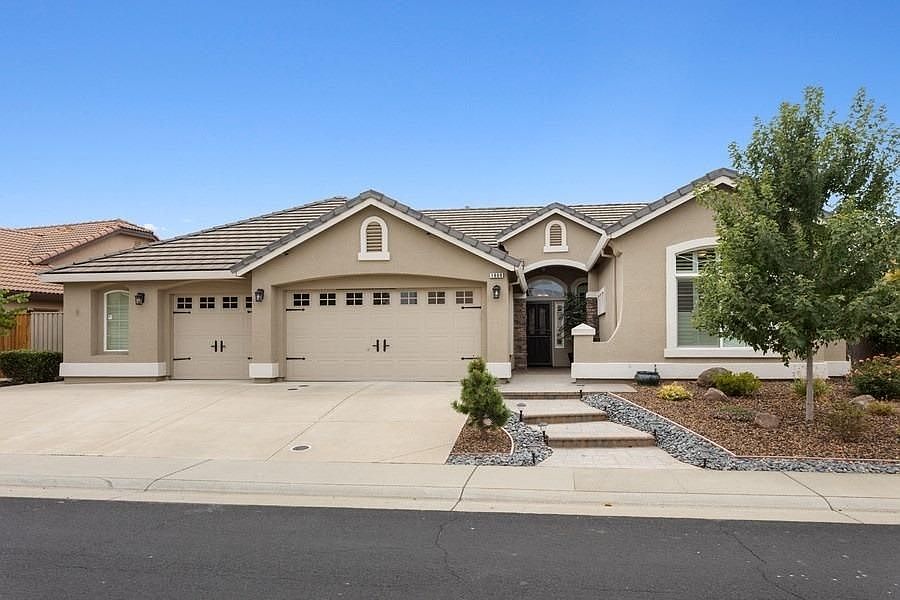 1st image of 1809 San Carlos Cir
