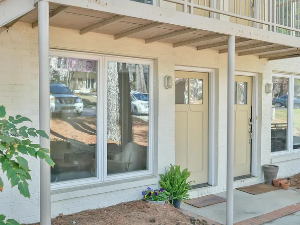 101 Todd St APT A, Carrboro, NC 27510