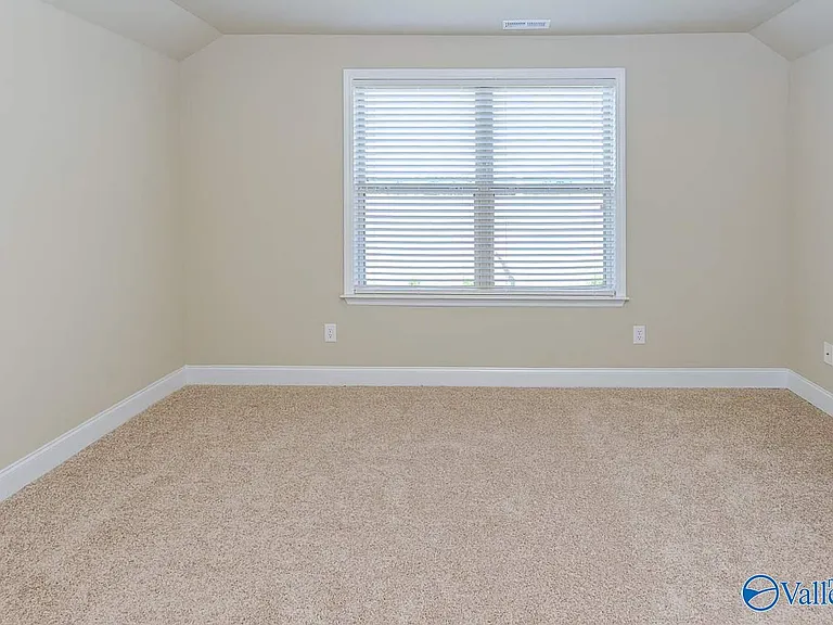 3031 Greenway Cir SE — Photo 33