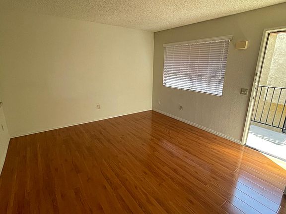 4th image of 109 N 5th St APT C