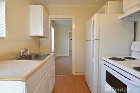 5th image of 854 Maplewood Ave
