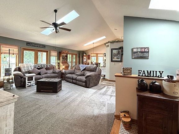 4th image of 21-9 Timber Shore Dr