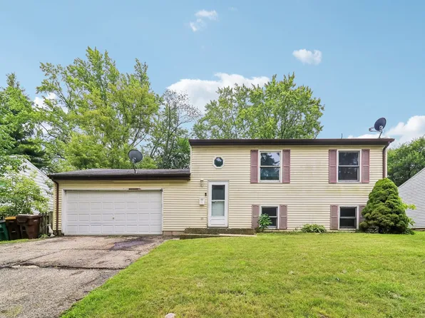 107 W Melody Ln, Woodstock, IL 60098