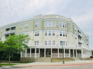 114200 Hundertmark Rd UNIT 212, Chaska, MN 55318