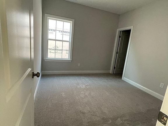 4th image of 1016 Bellewood Park Dr