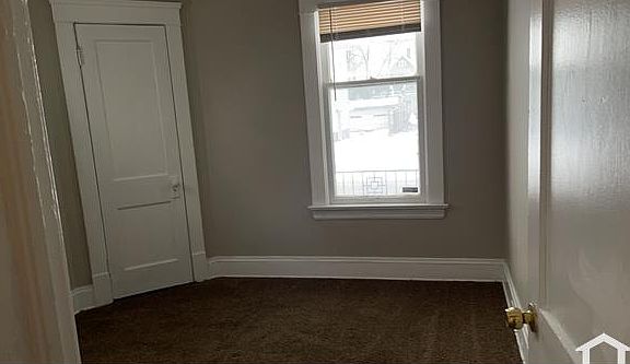 4th image of 3555 E 143rd St #1