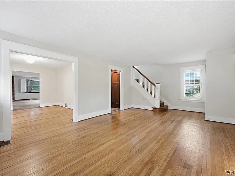 259 California Dr — Photo 5