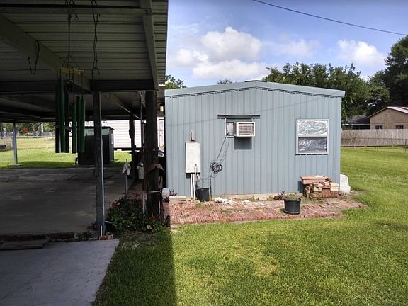 4th image of 5717 Bennie Ln