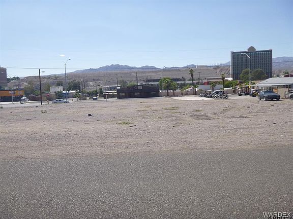2nd image of 275 Lee Ave