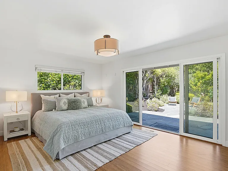 260 Corliss Dr — Photo 13