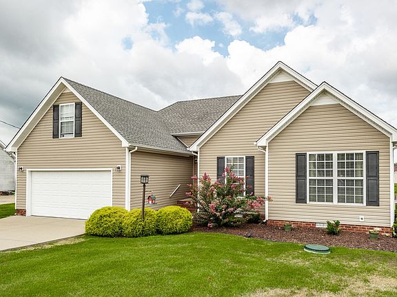 2nd image of 732 Fleming Farms Dr