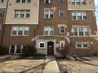 7901 Keeler Ave #G, Skokie, IL 60076