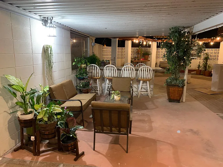 W Teranimar Dr — Photo 12