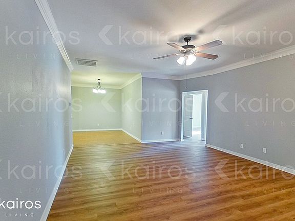 3rd image of 7104 Mosley St