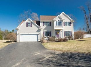 612 Vanderlyn Ln, Schenectady, NY 12303