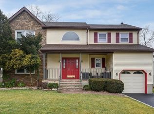 17 Pope Rd, Bridgewater, NJ 08807