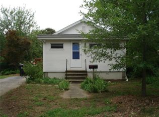 19 Rita St, Warwick, RI 02889