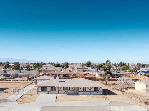12828 Navajo Rd, Apple Valley, CA 92308