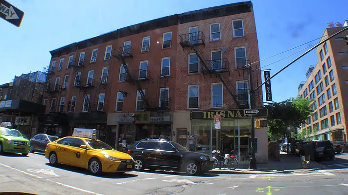 Rented by Keller Williams NYC | media 27