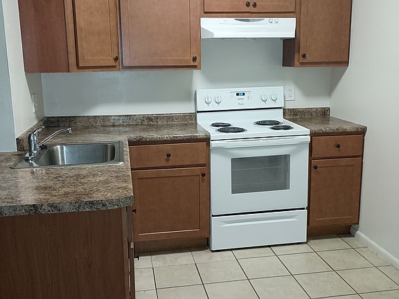 2nd image of 146 Clarkson Rd #Tt7