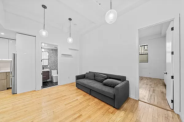 Rented by Vector New York, LLC | media 6