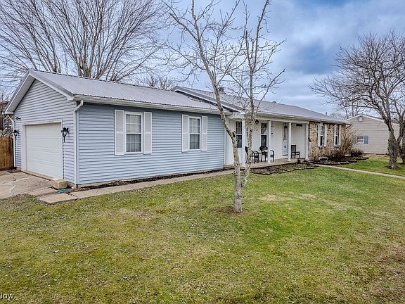 3rd image of 163 Grant Ln