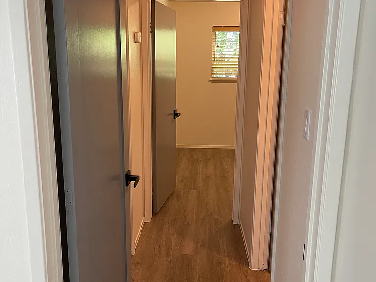 1023 Central Ave #D — Photo 6