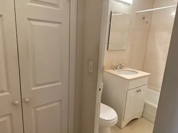 300 West 55th Street image 7 of 8