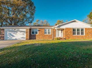 680 Kathy Dr, Madisonville, KY 42431