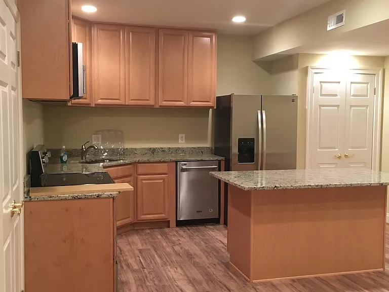 8102 Westchester Dr #B — Photo 9
