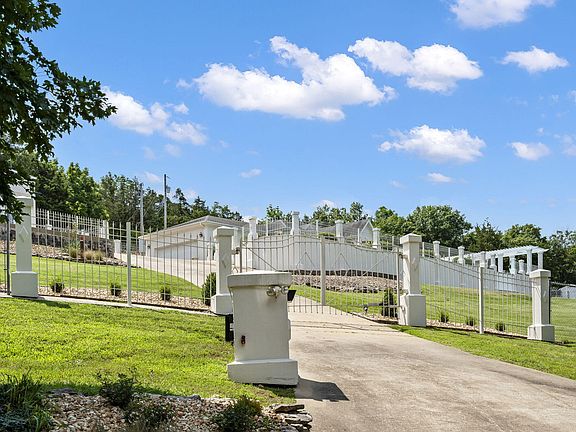 3rd image of 164 Omega Lane