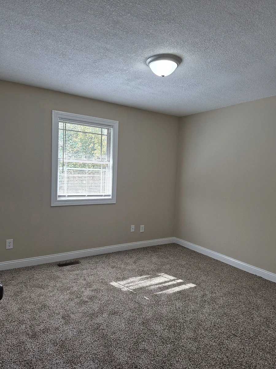 Building Photo - 815 Cherry St #3