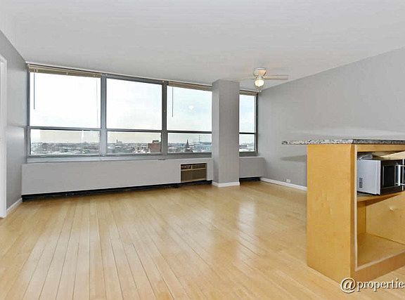 2nd image of 3550 N Lake Shore Dr APT 914