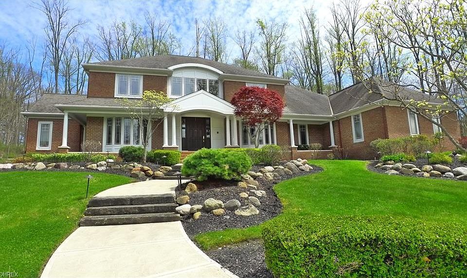 1st image of 951 Chestnut Run